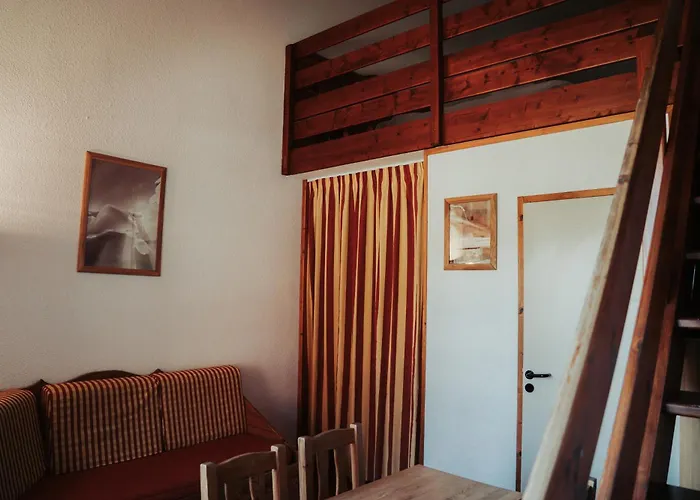 Les Sittelles Montalbert Parco vacanze 3*